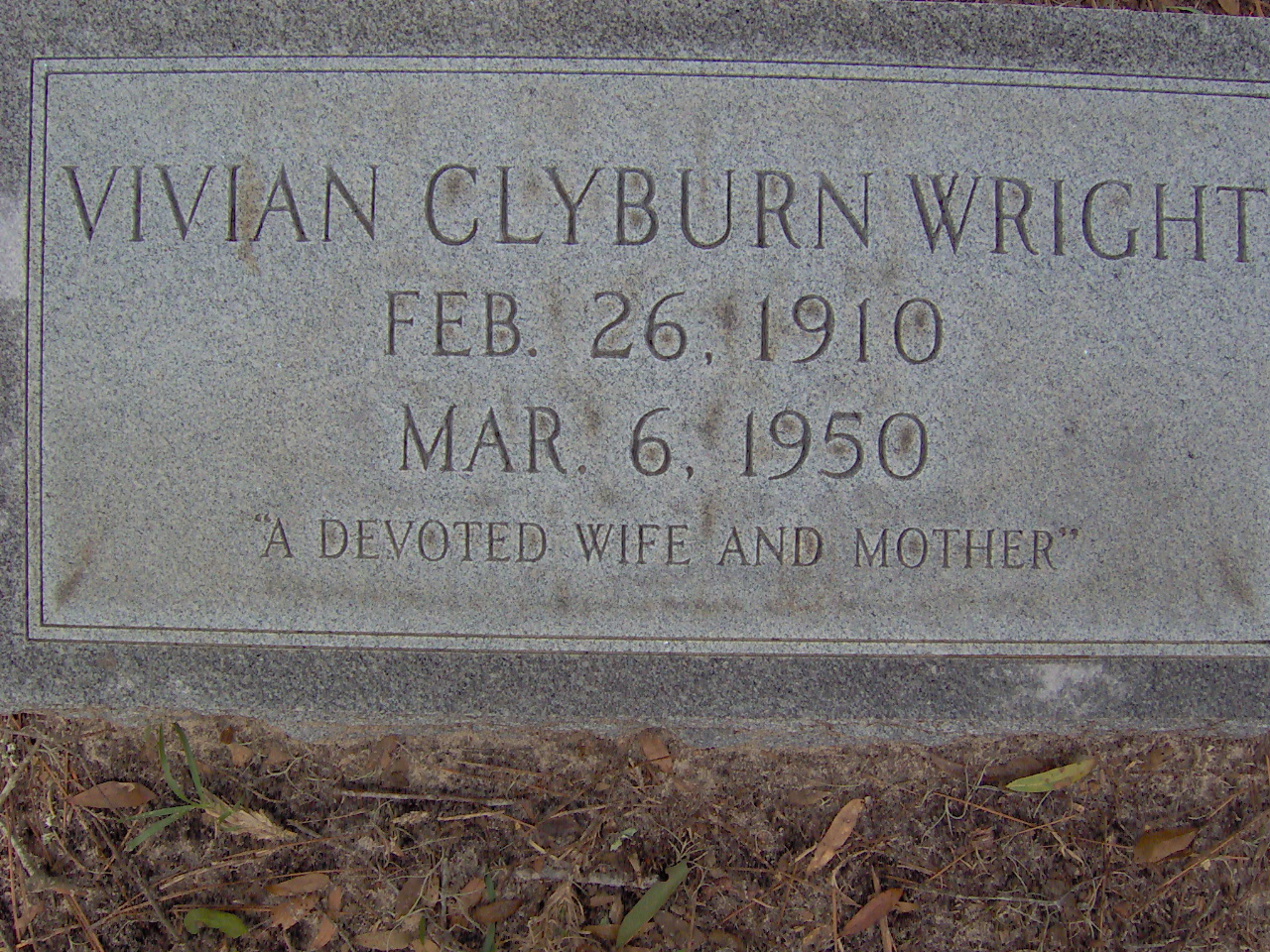 Headstone for Wright, Vivian Clyburn